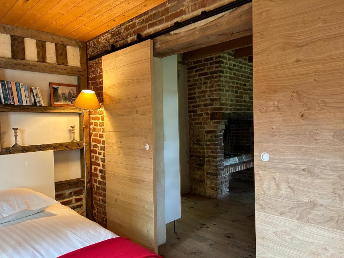 La Maison De L'Etang Manerbe Ngoại thất bức ảnh
