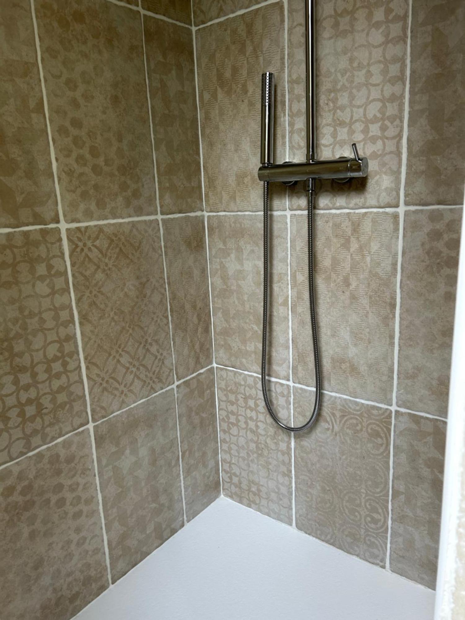 La Maison De L'Etang Manerbe Ngoại thất bức ảnh